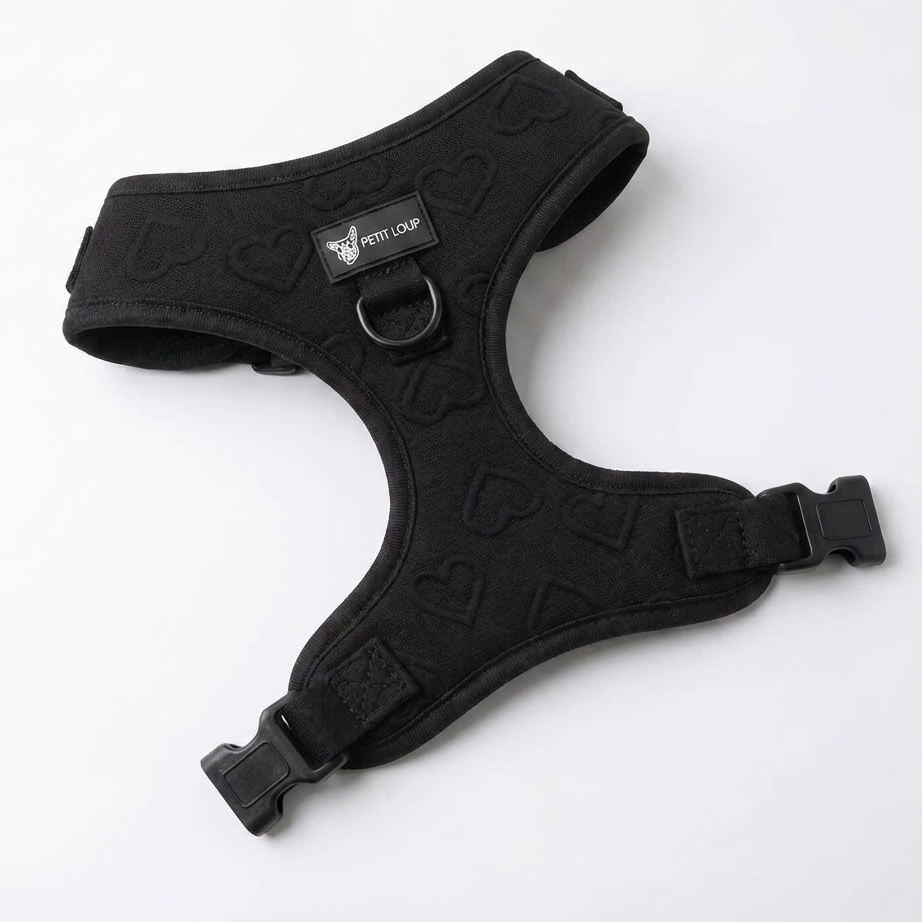 Dog harness — Amour black hearts